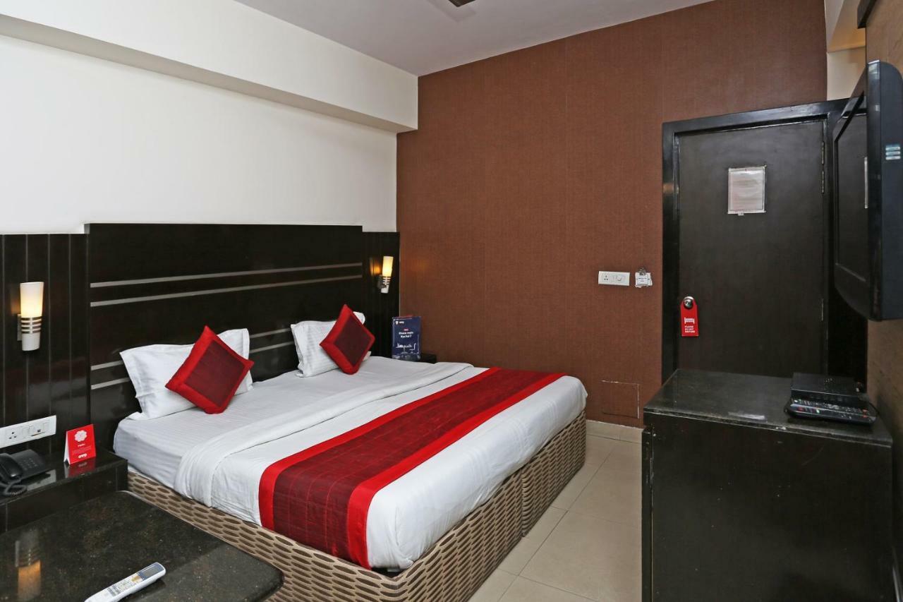 Oyo 13541 Otani Hotel Delhi  Dış mekan fotoğraf