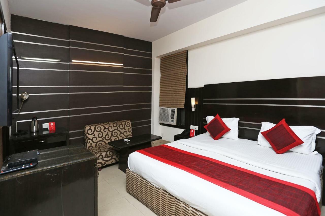 Oyo 13541 Otani Hotel Delhi  Dış mekan fotoğraf