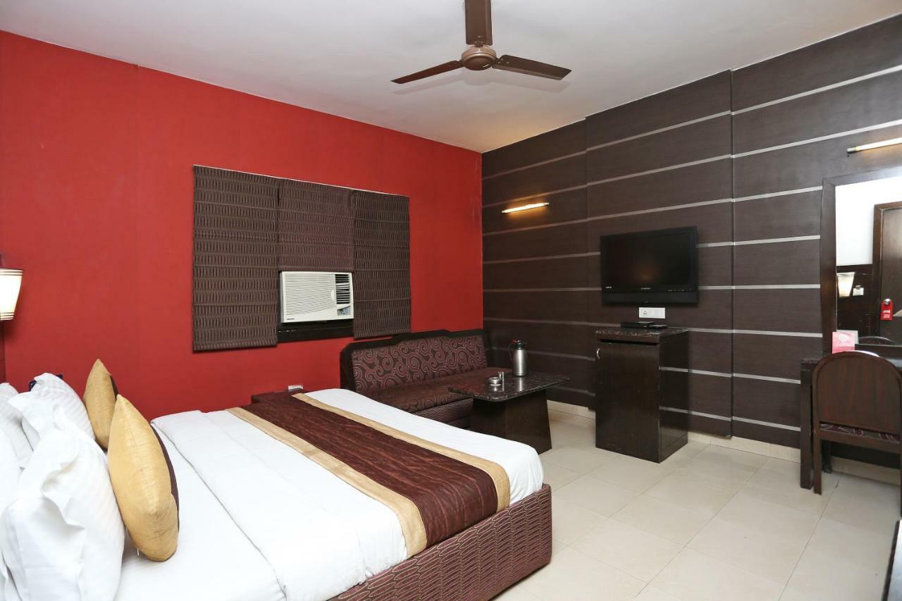 Oyo 13541 Otani Hotel Delhi  Dış mekan fotoğraf